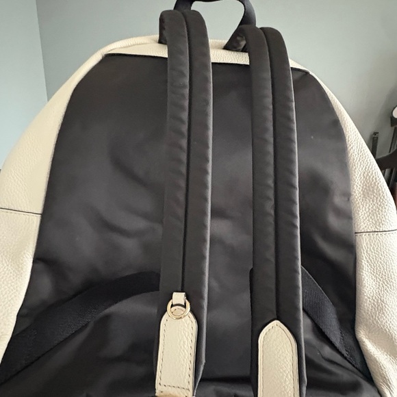 Coach Off-White Leather Backpack - Picture 5 of 8